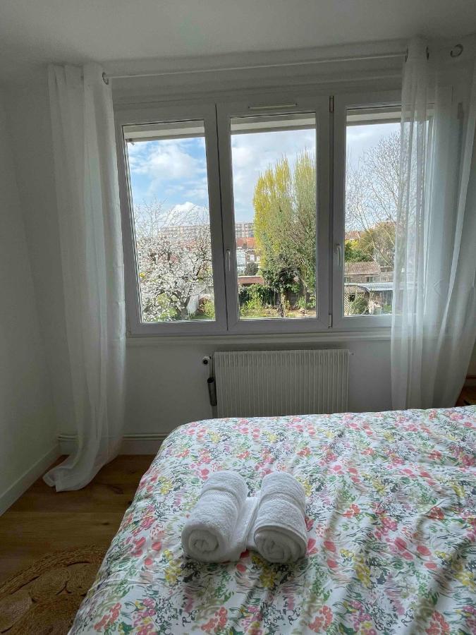 La Chambre Jaune Maison Avec Grande Terrasse Et Garage Prive Villa Lila Exterior foto